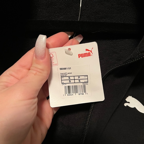 🖤Brand New Puma Sweater Zip up Jacket size small🖤 - Picture 2 of 3